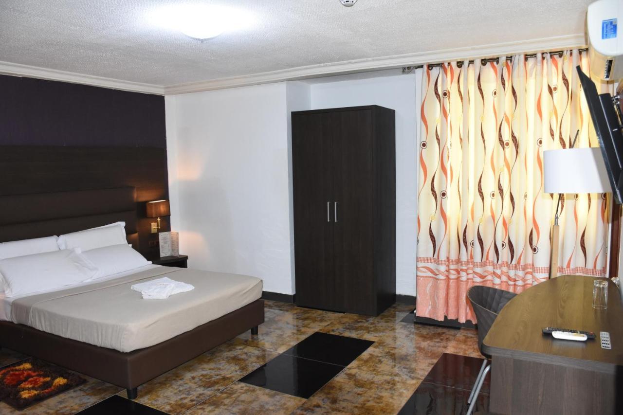 New Heaven Hotel Yaoundé Exterior foto